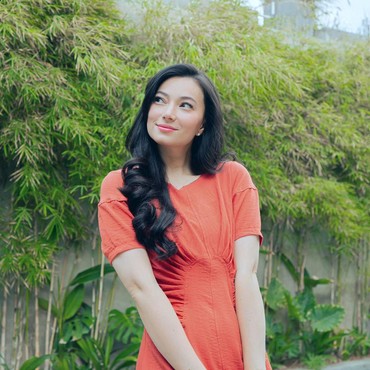 Penampilan Terbaru Asmirandah Saat Hadiri Acara Bikin Salfok Dinilai Tua