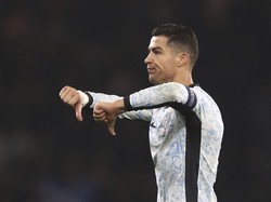 2 Jempol ke Bawah Ronaldo usai Ditahan Imbang Skotlandia