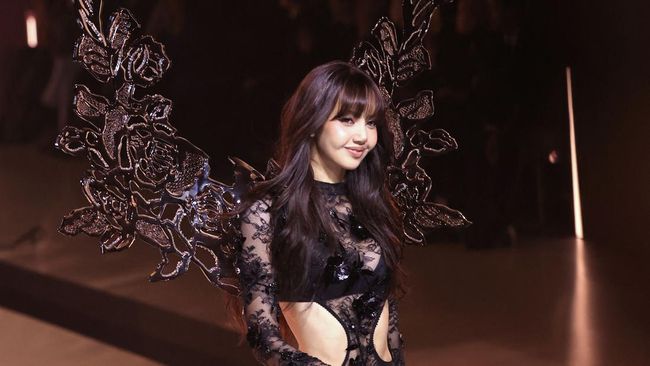 Apakah harga tiket fan meetup Lisa di Jakarta memang lebih mahal dibandingkan yang digelar di Singapura?