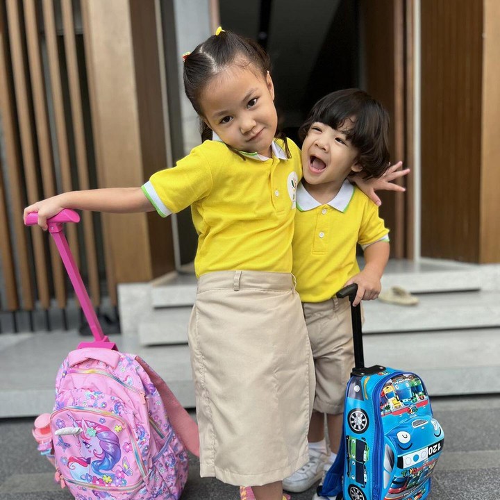<p>Banyak netizen yang tidak menyangka kalau Numa dan Balint kini sudah mulai bersekolah. Tidak sedikit yang berharap agar keduanya selalu mendapatkan hari yang menyenangkan di sekolah.  (Foto: Instagram: @monaratuliu)</p>