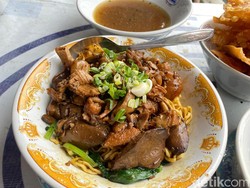 Sedep Mlekoh! Ini 5 Mie Ayam Jawa yang Kondang Puluhan Tahun di Jakarta