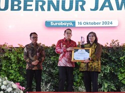 Pj Wali Kota Kediri Terima Penghargaan Peduli Ketahanan Pangan