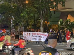 Salah Lokasi Debat Pilwali Surabaya Bikin Rama Malu Setengah Mati