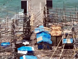 Nestapa Nelayan Sukabumi Terjebak di Ujung Jembatan Eks Tambang Pasir