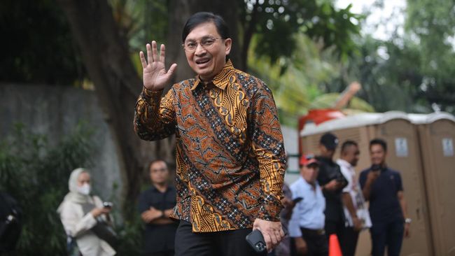 Yovie Widianto menjelaskan tugas yang diemban dirinya setelah resmi dilantik menjadi Staf Khusus Presiden Bidang Ekonomi Kreatif.