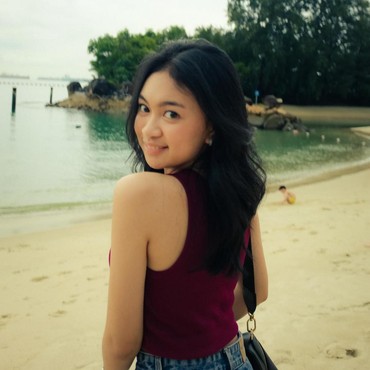 Profil Zara Anak Enda Ungu Bikin Iri Kaum Hawa usai 'Jalan' dengan Ariel NOAH