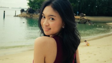 img-title Profil Zara Anak Enda Ungu Bikin Iri Kaum Hawa usai 'Jalan' dengan Ariel NOAH