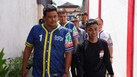Blusukan di Tanjungbalai, Bobby dapat Keluhan Jalan Rusak-Kesehatan