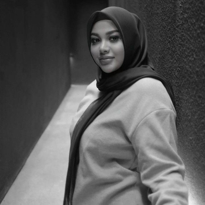 <p>Artis cantik Aurel Hermansyah terlihat percaya diri dengan penampilan barunya. Bunda dua anak ini terlihat lebih langsung usai menjalani program diet. (Foto: Instagram: @aurelie.hermansyah)<br /><br /><br /></p>
