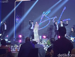 Gemerlap Penampilan Bunga Citra Lestari di detikcom Awards 2024