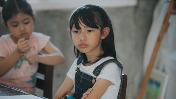 Cara mengajarkan anak untuk berteman