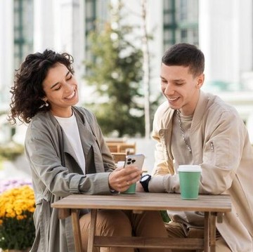Simak Tips Jalani 'Platonic Relationship' biar Hubunganmu Nggak Dipenuhi Cemburu