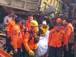 Jabar Hari Ini: Kecelakaan Beruntun Tewaskan 2 Orang di Subang