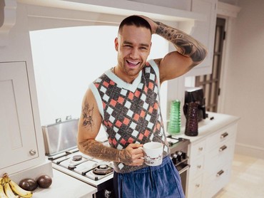 img-title Kondisi Kamar Hotel Liam Payne Bikin Geger, TV Pecah hingga Foil Berserakan