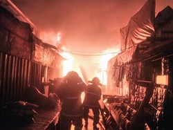 Kebakaran Pasar Wonokriyo Kebumen Lalap Ratusan Kios