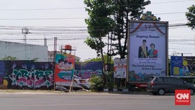 Ratusan Baliho Terima Kasih Siap Sambut Kepulangan Jokowi di Solo