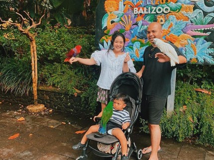5 Potret Mantan Artis Cilik Saskia Anggun Penyanyi 'Menabung', Sudah Menikah & Punya Anak