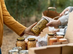 6 Keutamaan Sedekah di Bulan Ramadan, Amalan yang Dianjurkan Nabi SAW