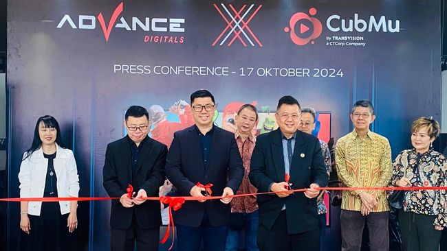 Dengan kerja sama ini, pelanggan akan mendapatkan layanan streaming andalan Transvision, CubMU, setiap pembelian Advance Digital Smart TV.