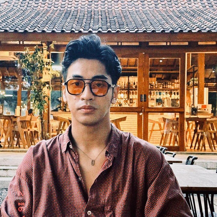 <p>Pesona Abidzar sebagai pria mapan tampaknya sukses menyita perhatian kalangan perempuan. Bahkan, beberapa postingan-nya di media sosial pun sering mengundang pujian netizen. (Foto: Instagram@abidzar73)</p>