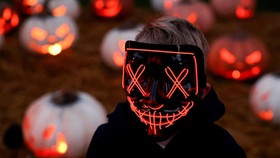 FOTO: Halloween di Kew Gardens London Siap Menakuti Pengunjung