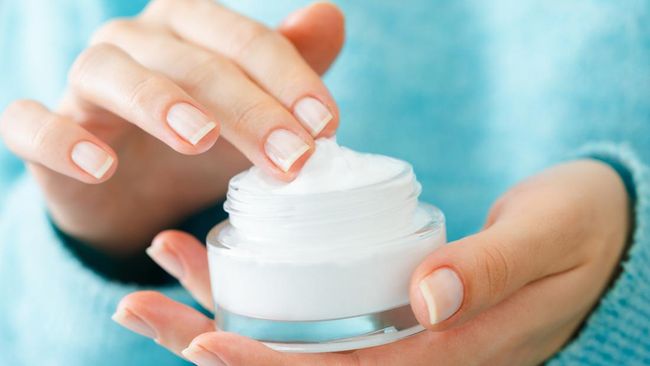 10 Rekomendasi Moisturizer untuk Kulit Berminyak dan Cara Memilihnya