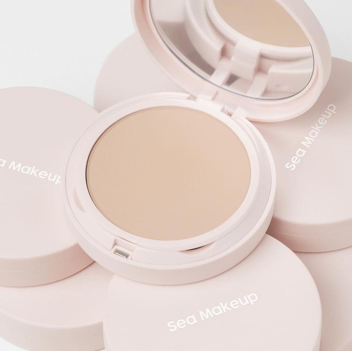 Sea Makeup Acne Cover & Smooth Two Way Cake/Foto: Instagram.com/seamakeup.id