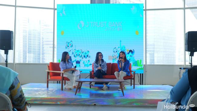 7 Potret Serunya Event HaiBunda Squad x J Trust Bank Bahas Kesehatan Mental dan Keuangan Keluarga