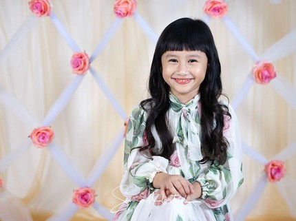 5 Potret Khalisa Putri Kartika Putri yang Sudah Berusia 5 Tahun, Makin Cantik dan Pintar Mengaji