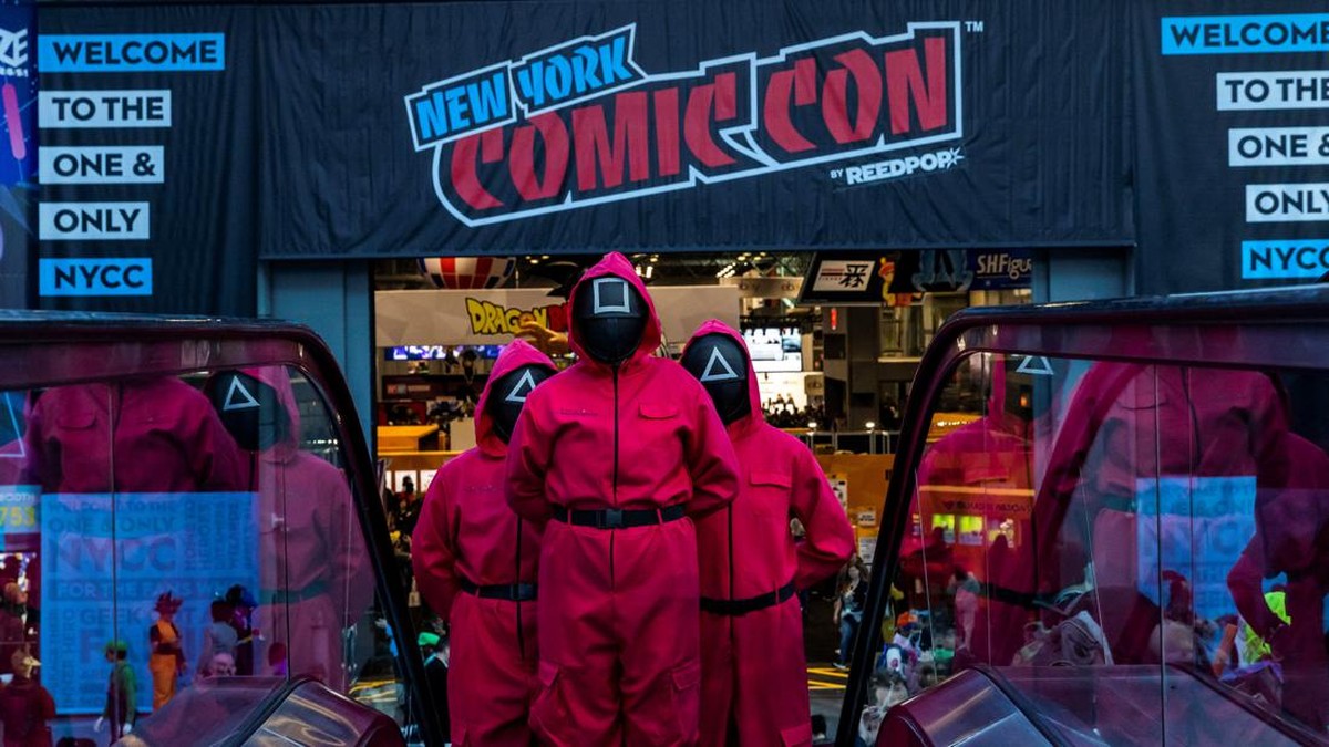 FOTO: Kostum-kostum Unik Warnai Comic Con New York 2024