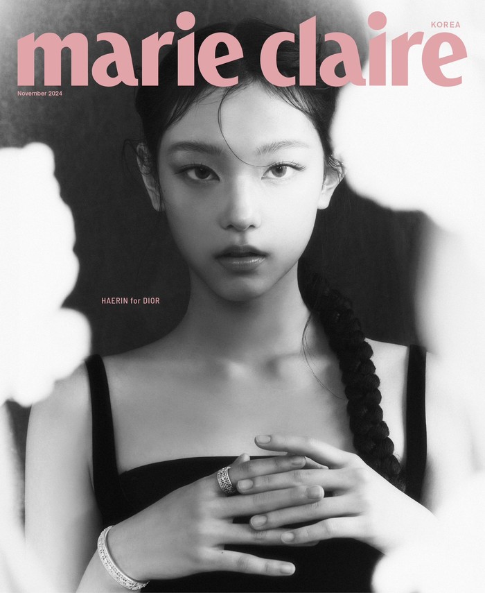 Majalah Marie Claire Korea membagikan empat versi sampul edisi November 2024 yang menampilkan Haerin NewJeans dalam balutan Dior melalui akun media sosial resminya pada 12 Oktober 2024 lalu. / Foto: x.com/marieclairekr