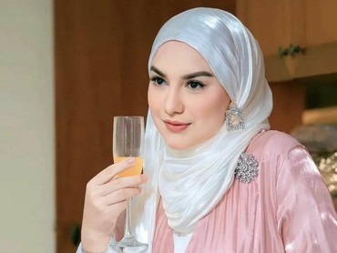 Pernikahan Irish Bella & Haldy Sabri hingga Kehidupan Syam Permana Musisi Dangut Kini Ngamen