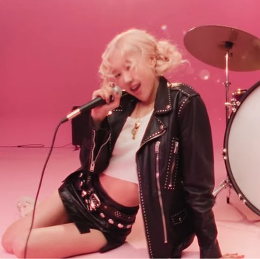 Selain 'APT', Ini Sederet Lagu Korea yang Masuk Daftar 'Lagu Terlarang'