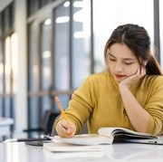 Sering Gagal Fokus? Ini 5 Kebiasaan Buruk yang Ganggu Konsentrasi Belajar