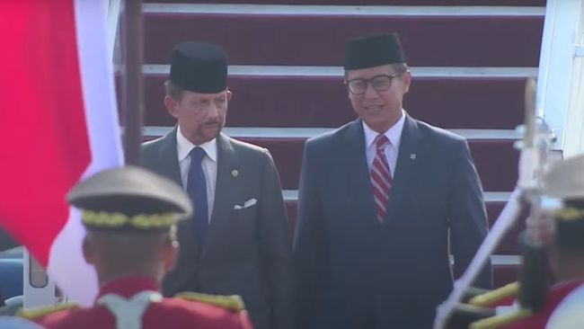 Kondisi Sultan Brunei Hassanal Bolkiah Pasca Jatuh dari Tangga