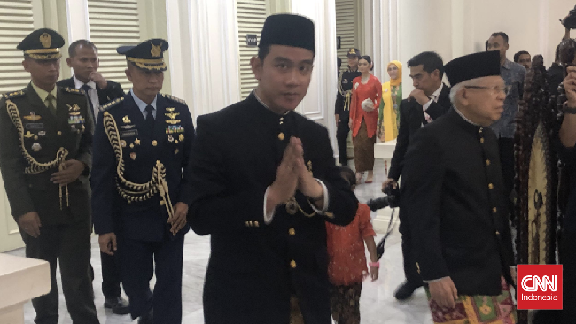 Wakil Presiden ke-13 Ma'ruf Amin resmi meninggalkan Istana Wakil Presiden, Jakarta usai Gibran Rakabuming dilantik sebagai Wakil presiden, Minggu (20/10) siang.