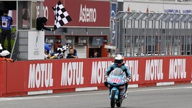 Hasil Moto3 Australia: Alonso Samai Rekor Valentino Rossi