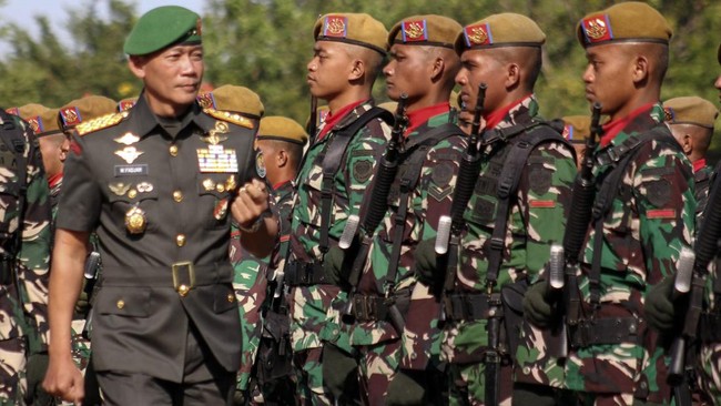 Letjen Mohammad Fadjar ditunjuk jadi Panglima Komando Cadangan Strategis Angkatan Darat (Pangkostrad) menggantikan Letjen Mohamad Hasan.