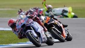 Hasil MotoGP Australia: Sempat Blunder, Marquez Kalahkan Martin