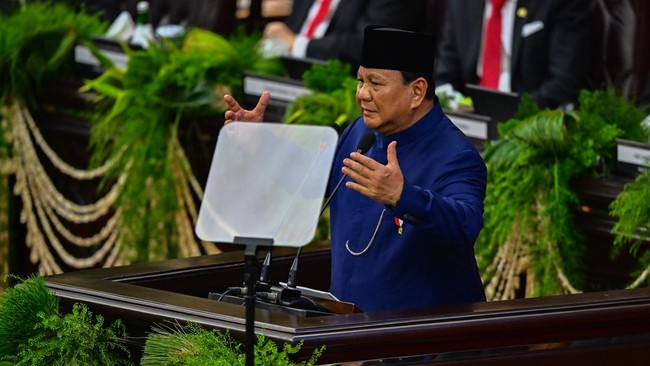Prabowo memamerkan pemerintah telah efisiensi anggaran hingga US$ 20 miliar untuk program strategis. Yakin bisa tingkatkan kesejahteraan warga.