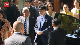 VIDEO: Keluarga dan Kerabat Hadir Jelang Pelantikan Prabowo
