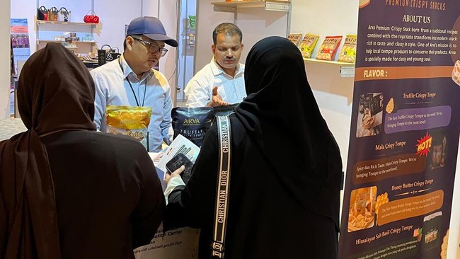 BRI mempromosikan 5 UMKM binaan menuju pasar global melalui pameran Amazing Indonesia di Jeddah, Arab Saudi.