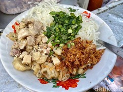 Berapa Kalori Semangkuk Bubur Ayam? Enak Tapi Bikin Cepat Lapar