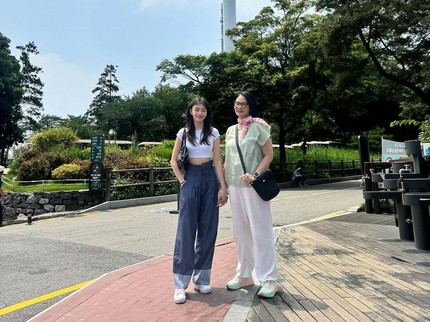 Terpopuler: Potret Dian Nitami Bersama Anak Gadisnya