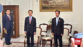 Gibran Bertemu Wapres China di Hari Pertama Kerja
