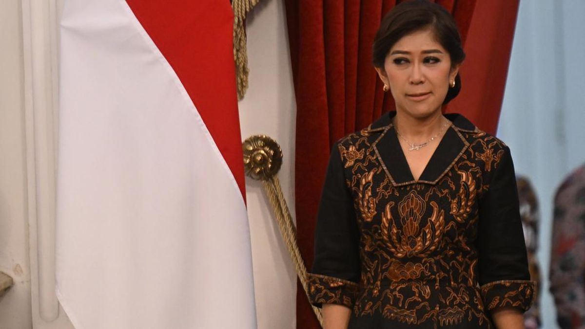 Komdigi Serahkan 15 Ton Bantuan Logistik-20 Starlink ke Korban Gempa