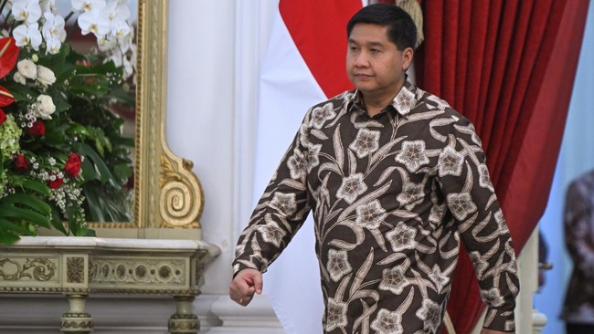 Menteri PKP Maruarar Sirait alias Ara heran masih ada 70 kepala daerah yang tak mematuhi aturan pemerintah untuk memangkas biaya rumah.