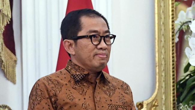 Wakil Menteri Perindustrian (Wamenperin) Faisol Riza menyebut Indonesia berpeluang 'menyikut' Vietnam dalam perburuan ekspansi bisnis investor China.