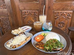 Joglo Teduh: Menikmati Kopi Lemon hingga Ayam Bakar Enak di Kafe Joglo Sawangan