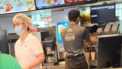 img-title Cerita Wanita yang Dipecat 4 F&B Ternama, Dianggap Bermasalah gegara...